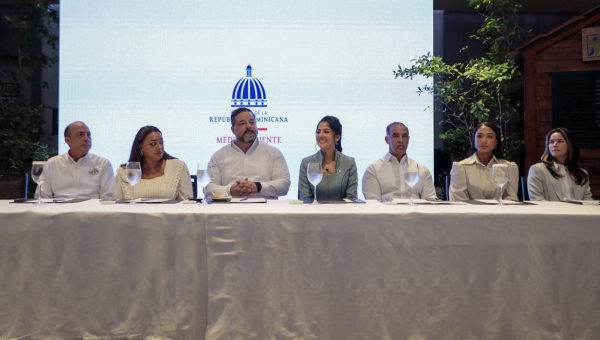 Promipyme asiste acto graduación líderes comunitarios